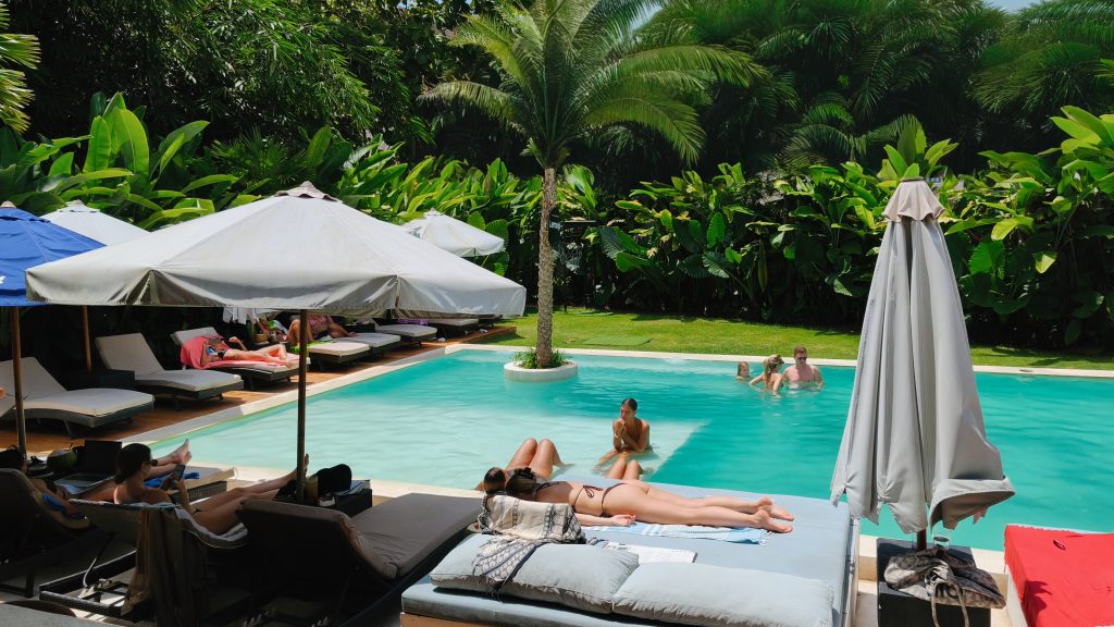 best poolside cafe uluwatu
