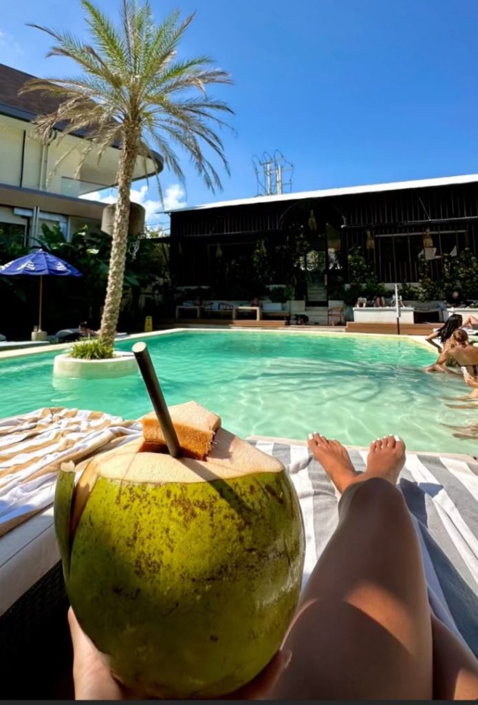 cafes with pool in bali